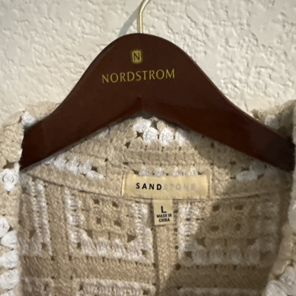 Sandstone Mens Crochet Button Open Knit Festival Sweater Tan & white Large - Picture 3 of 5